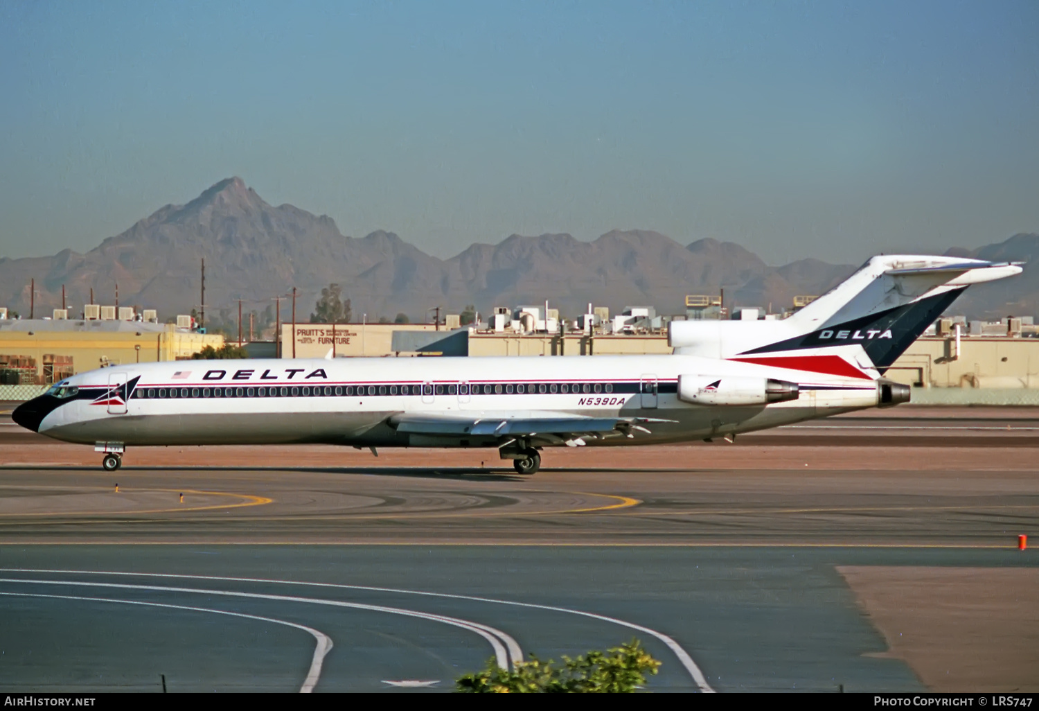 Aircraft Photo of N539DA | Boeing 727-232/Adv | Delta Air Lines | AirHistory.net #376213