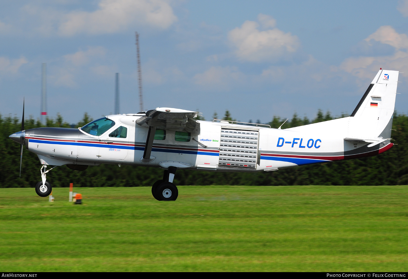 Aircraft Photo of D-FLOC | Cessna 208B Grand Caravan | Skydive Binz | AirHistory.net #376259