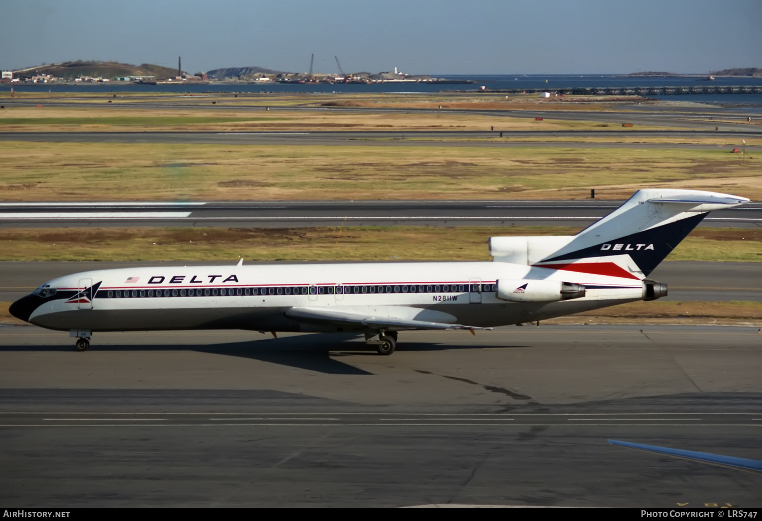 Aircraft Photo of N2811W | Boeing 727-247/Adv | Delta Air Lines | AirHistory.net #376264