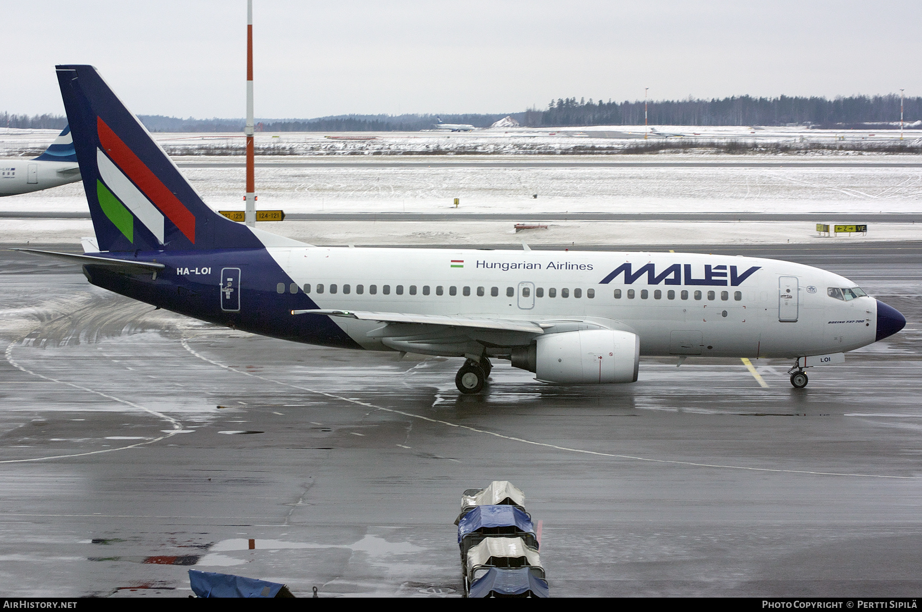 Aircraft Photo of HA-LOI | Boeing 737-7Q8 | Malév - Hungarian Airlines | AirHistory.net #376323