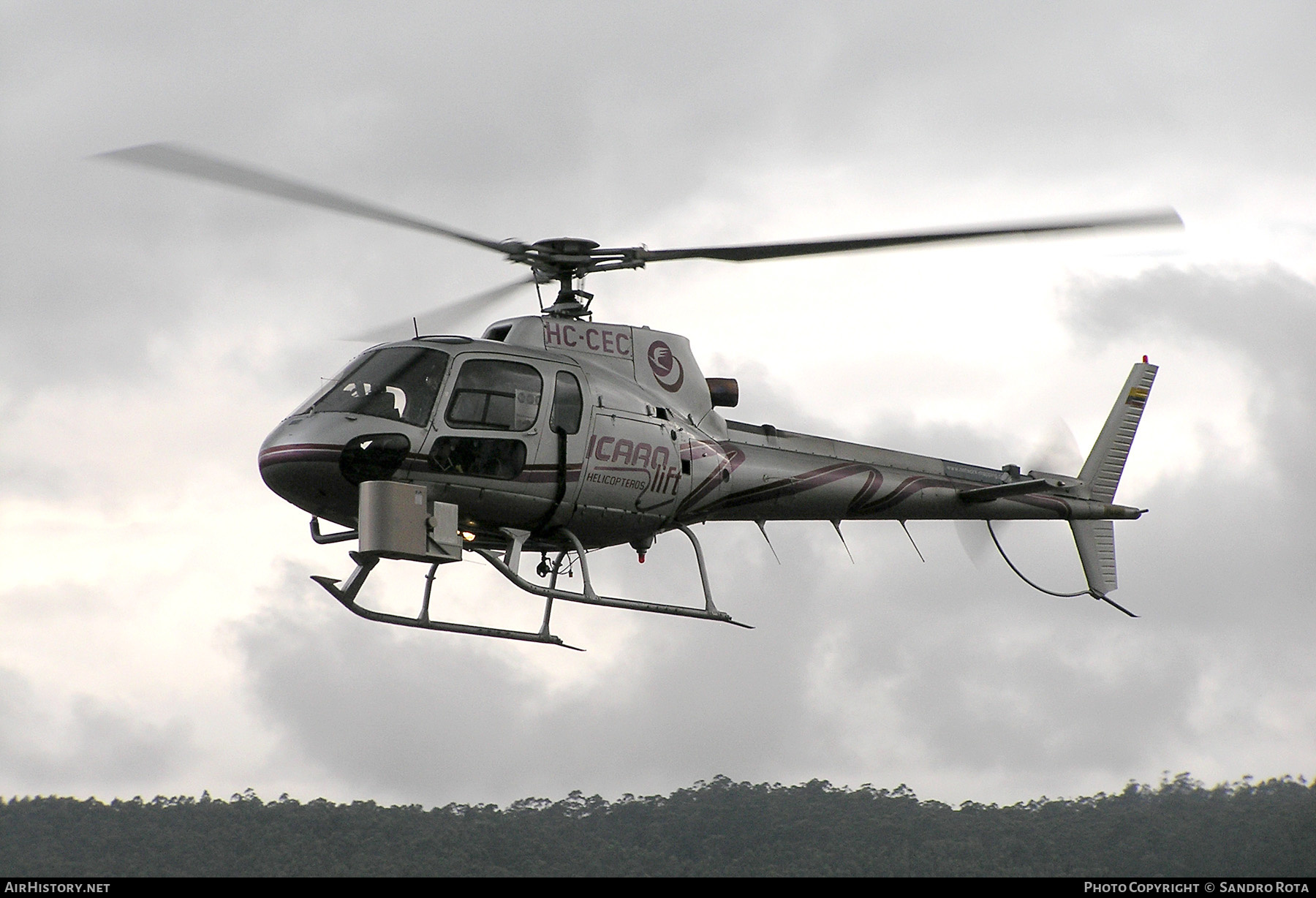 Aircraft Photo of HC-CEC | Aerospatiale AS-350BA Ecureuil | Ícaro Lift | AirHistory.net #376379
