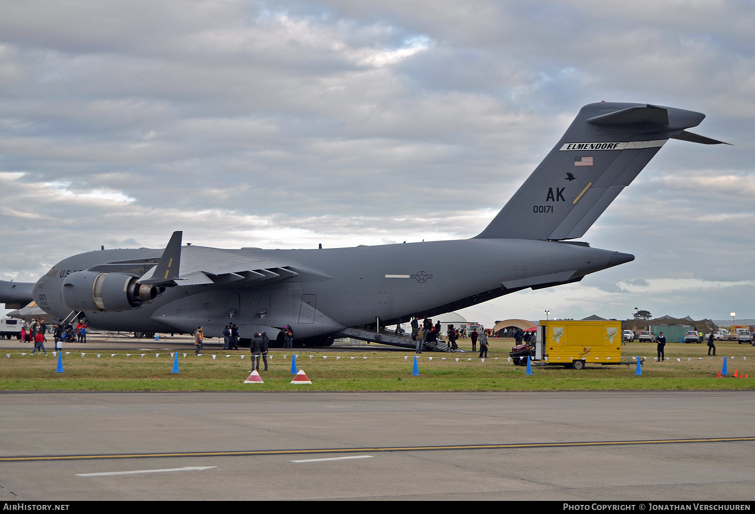 Aircraft Photo of 00-0171 / 00171 | Boeing C-17A Globemaster III | USA - Air Force | AirHistory.net #376654