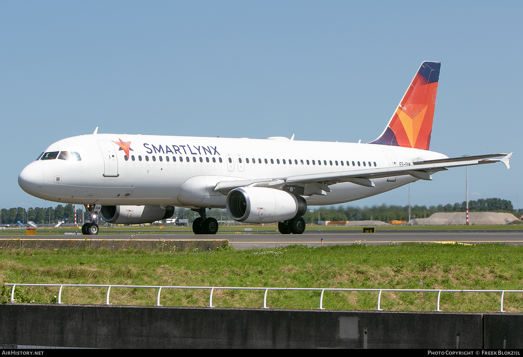 Aircraft Photo of ES-SAM | Airbus A320-232 | SmartLynx Airlines | AirHistory.net #376682