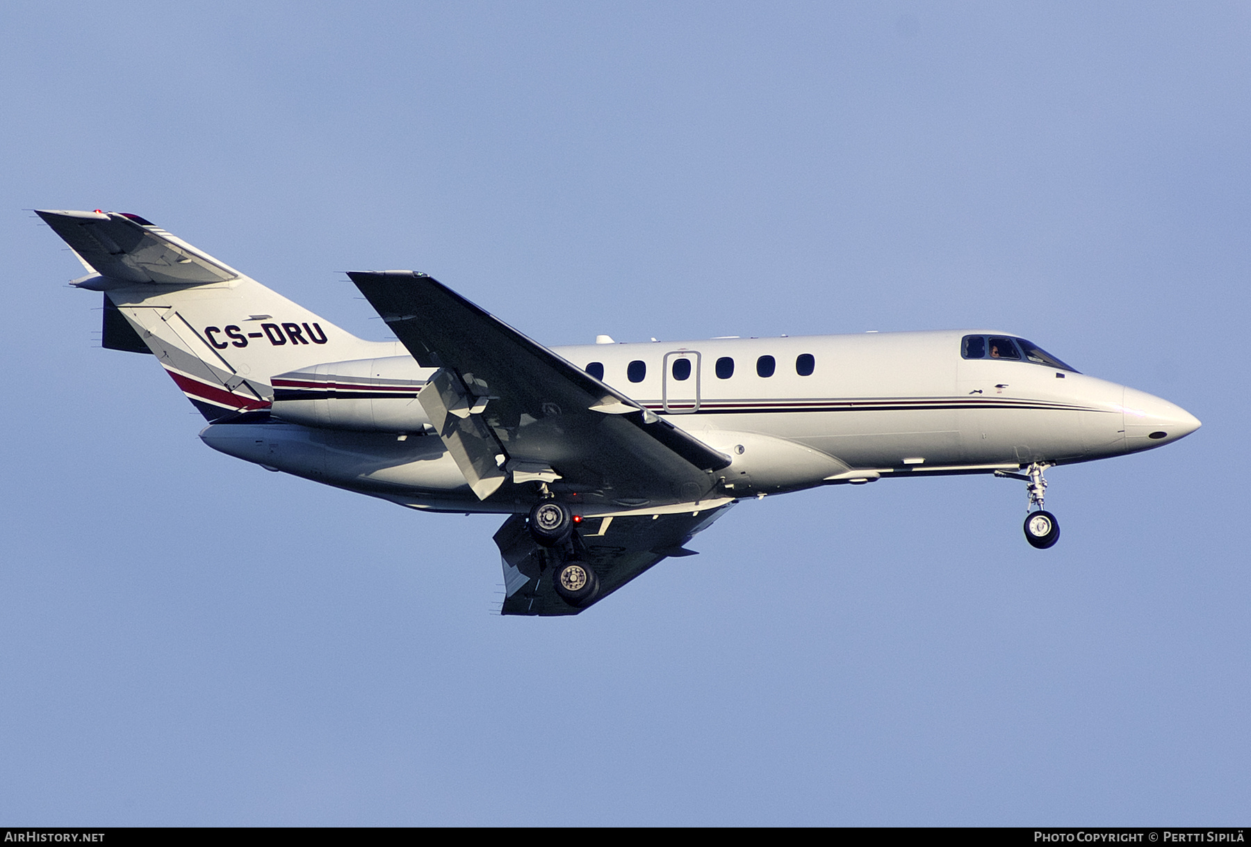 Aircraft Photo of CS-DRU | Raytheon Hawker 800XPi | AirHistory.net #376806