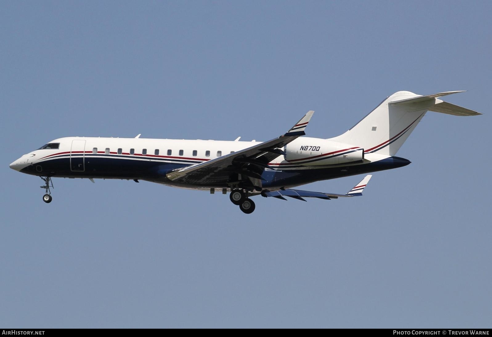 Aircraft Photo of N87DQ | Bombardier Global Express (BD-700-1A10) | AirHistory.net #376885