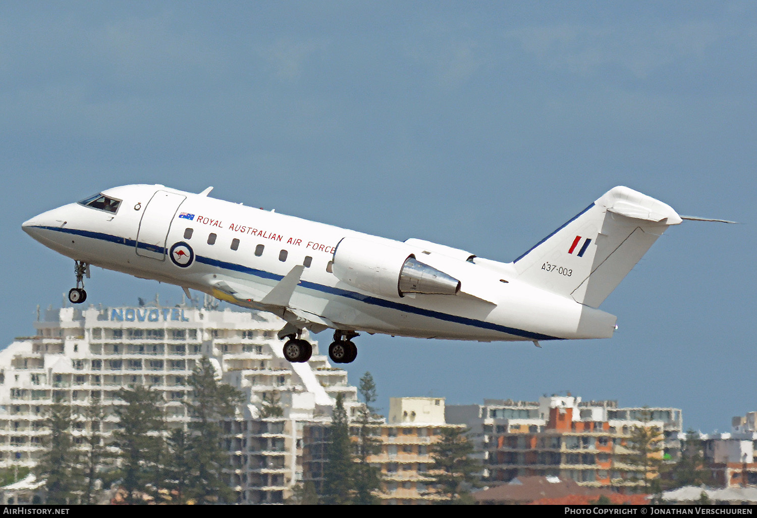 Aircraft Photo of A37-003 | Bombardier Challenger 604 (CL-600-2B16) | Australia - Air Force | AirHistory.net #376891