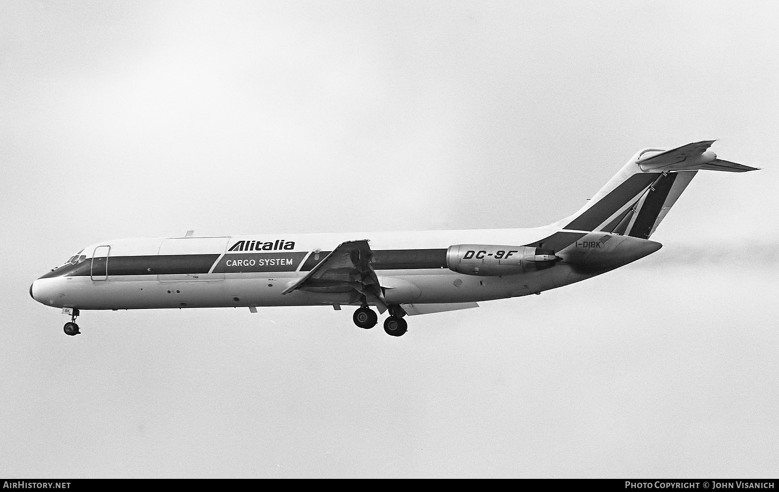 Aircraft Photo of I-DIBK | McDonnell Douglas DC-9-32F | Alitalia Cargo System | AirHistory.net #377010