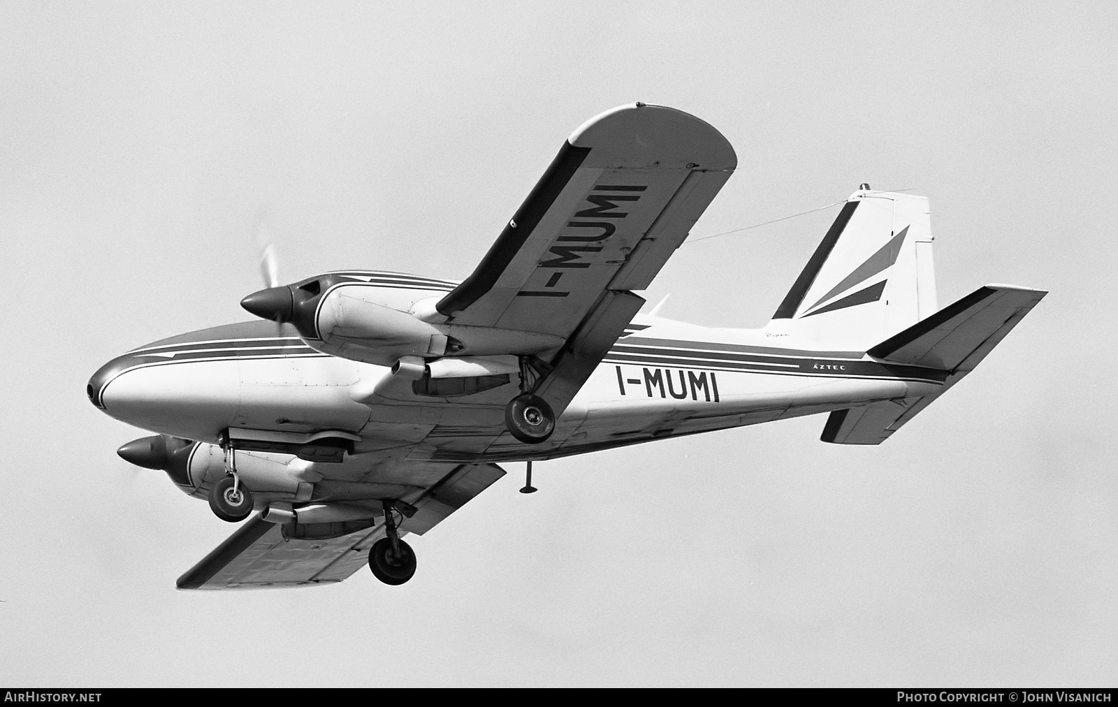 Aircraft Photo of I-MUMI | Piper PA-23-250 Aztec C | AirHistory.net #377015