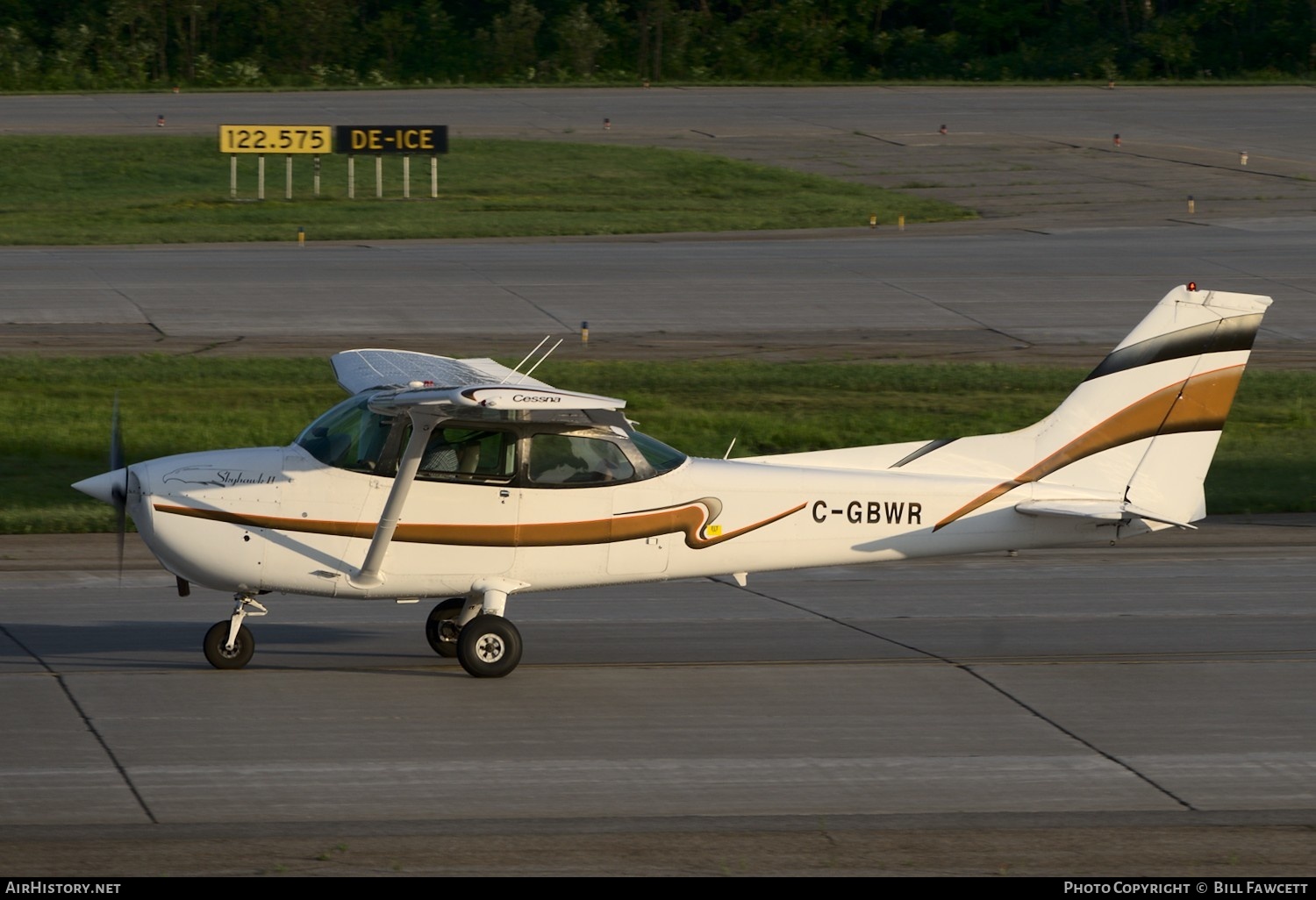 Aircraft Photo of C-GBWR | Cessna 172N Skyhawk II | AirHistory.net #377023