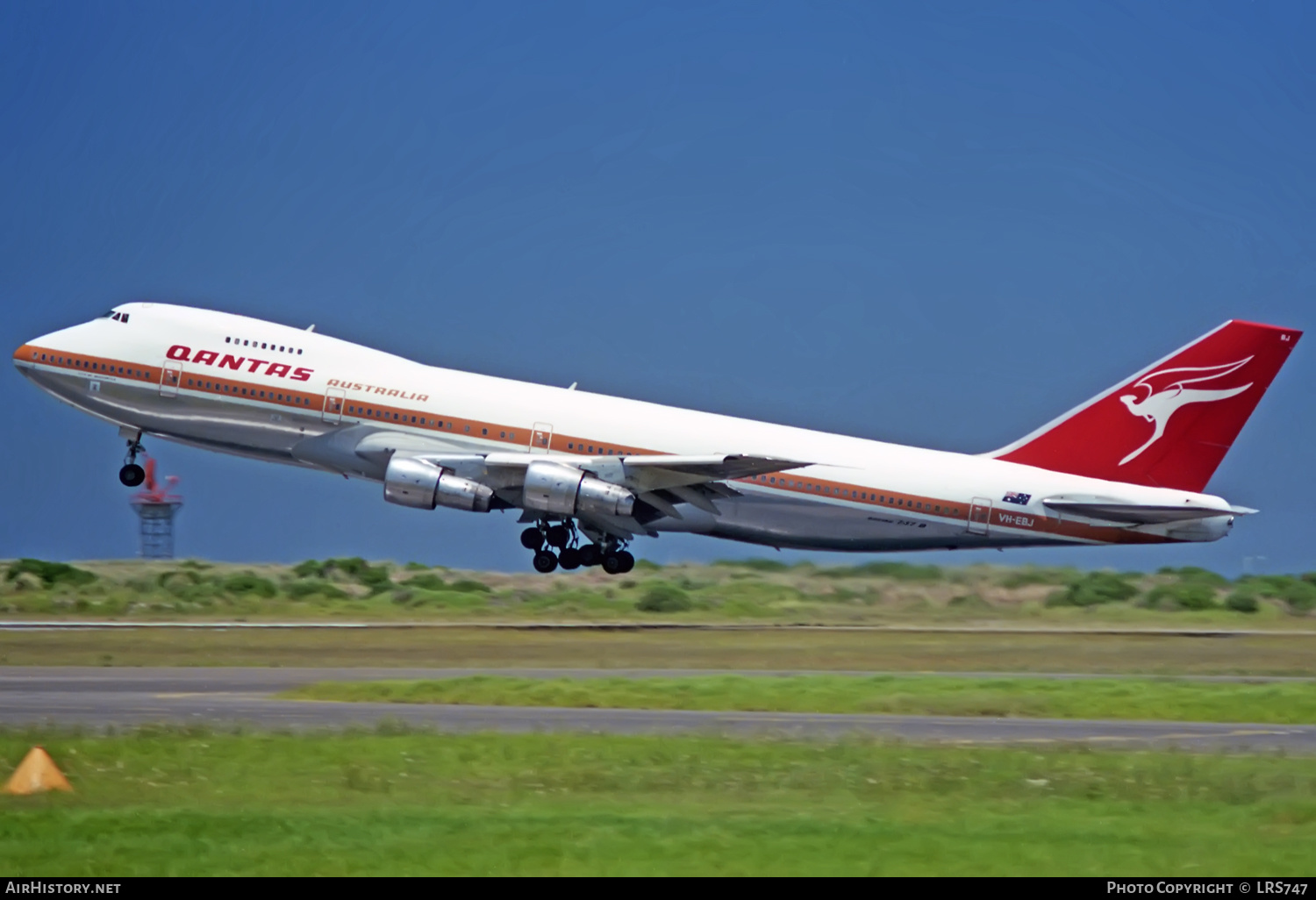 Aircraft Photo of VH-EBJ | Boeing 747-238B | Qantas | AirHistory.net #377084