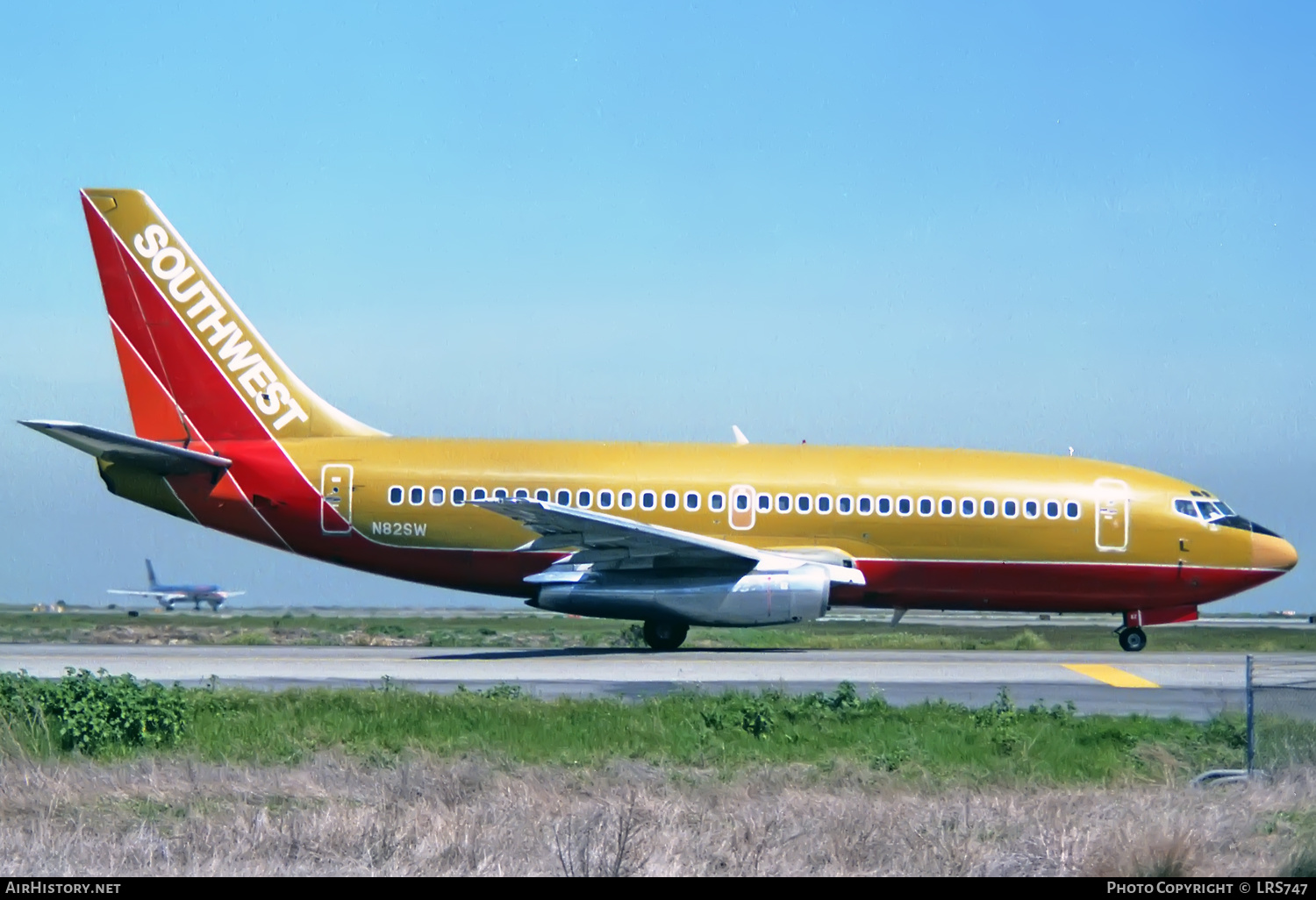 Aircraft Photo of N82SW | Boeing 737-2H4/Adv | Southwest Airlines | AirHistory.net #377091