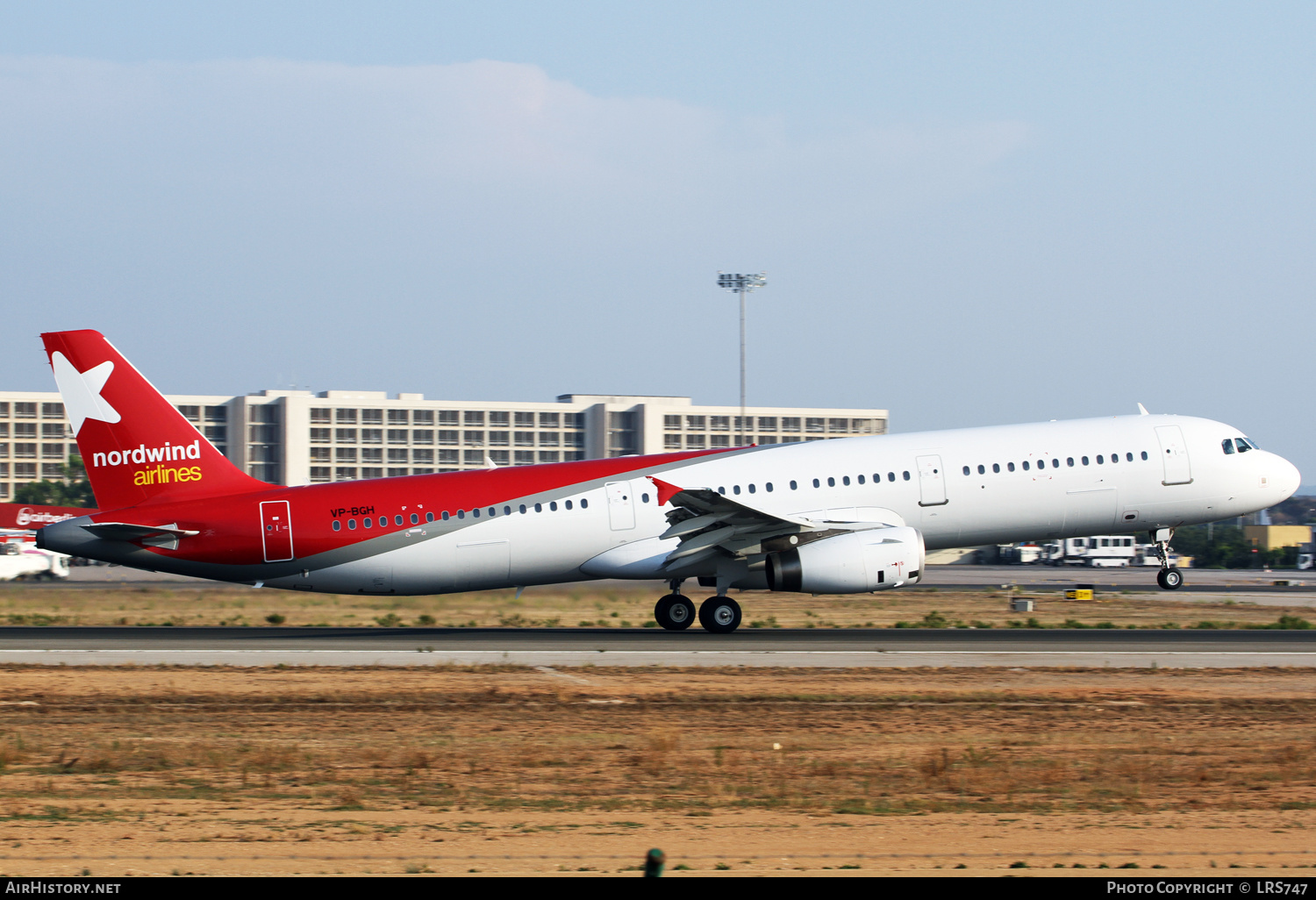 Aircraft Photo of VP-BGH | Airbus A321-232 | Nordwind Airlines | AirHistory.net #377146