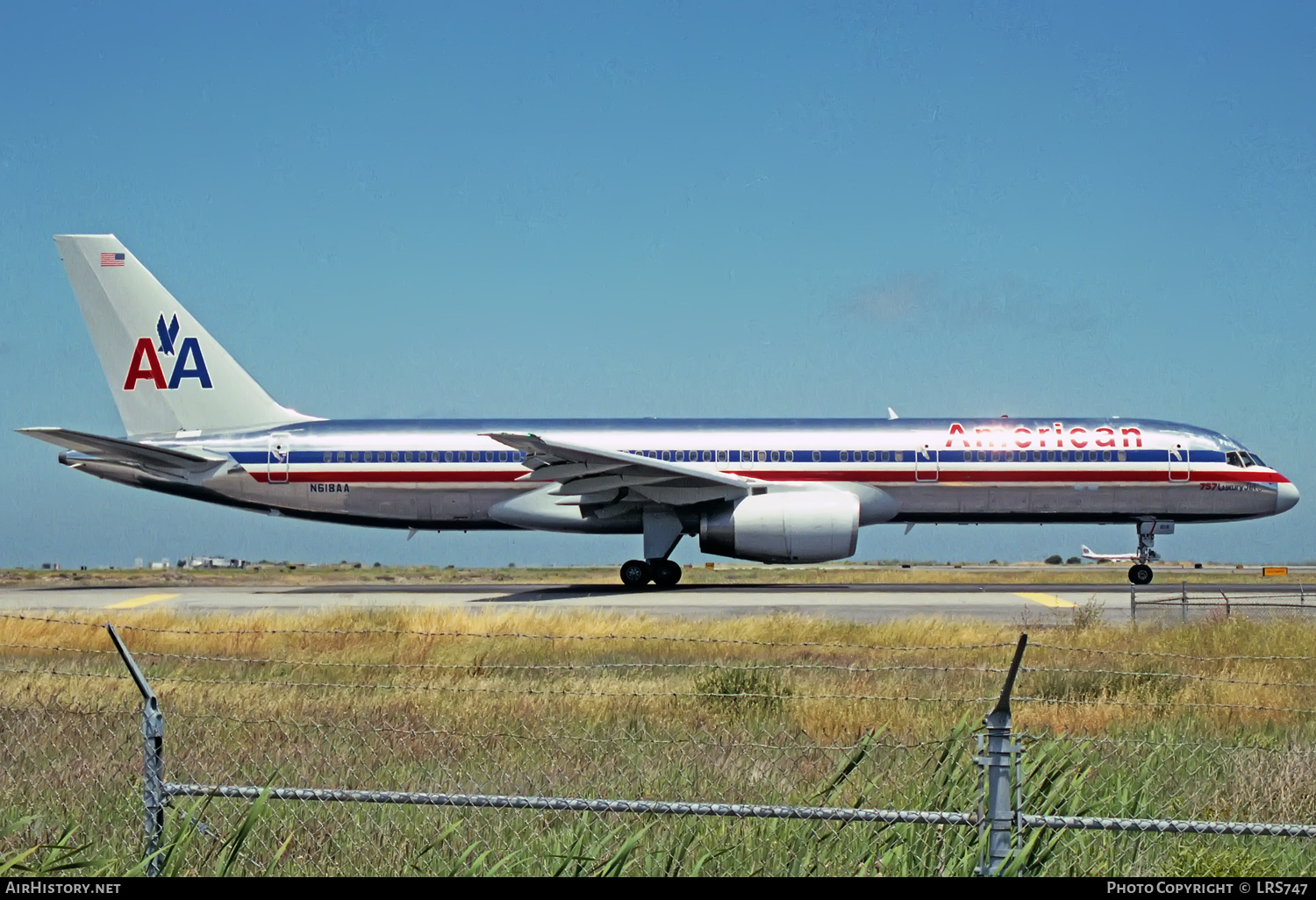 Aircraft Photo of N618AA | Boeing 757-223 | American Airlines | AirHistory.net #377198