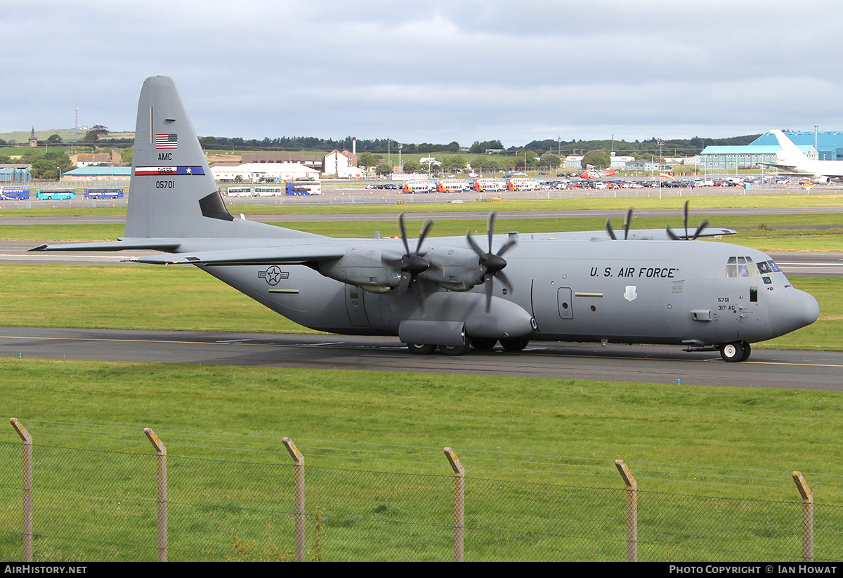 Aircraft Photo of 10-5701 / 05701 | Lockheed Martin C-130J-30 Hercules | USA - Air Force | AirHistory.net #377223