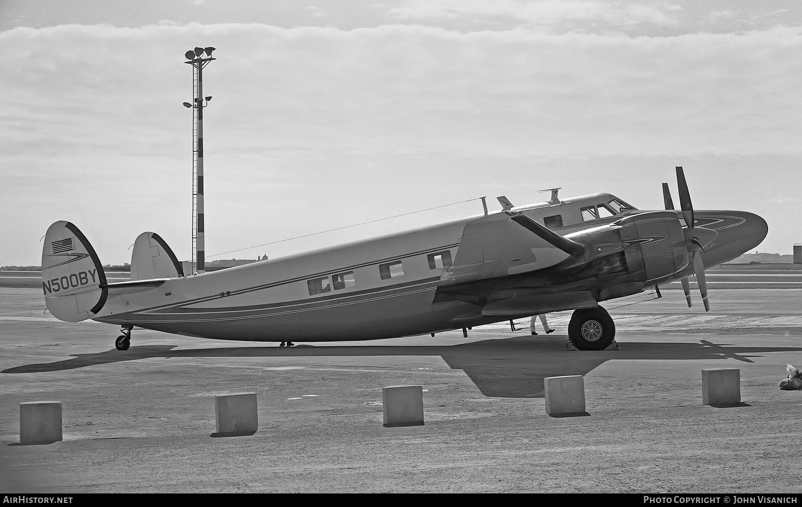 Aircraft Photo of N500BY | Howard 500 | AirHistory.net #377302