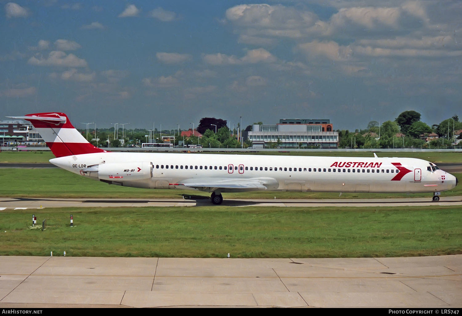 Aircraft Photo of OE-LDR | McDonnell Douglas MD-81 (DC-9-81) | Austrian Airlines | AirHistory.net #377320