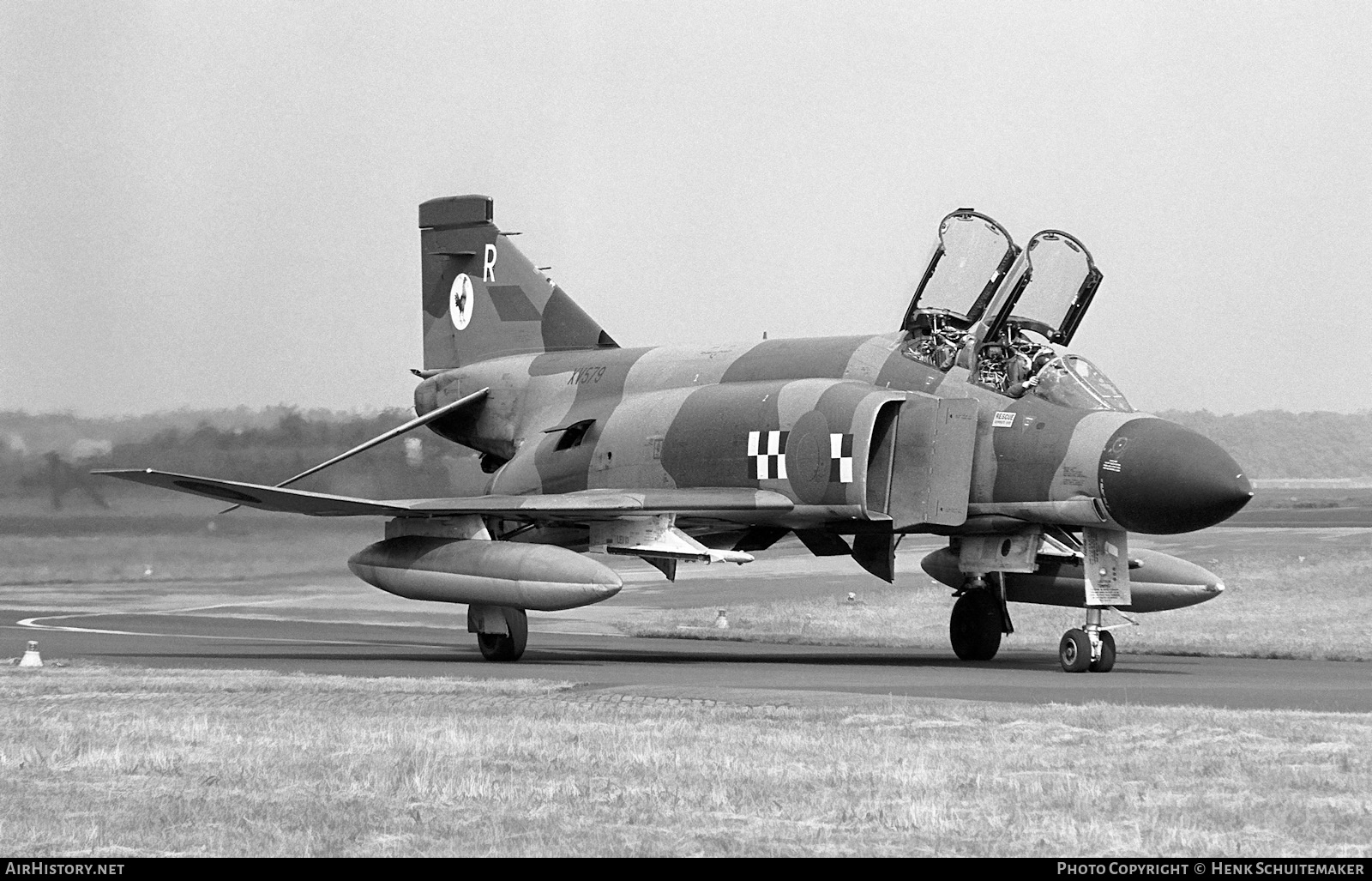 Aircraft Photo of XV579 | McDonnell Douglas F-4K Phantom FG1 | UK - Air Force | AirHistory.net #377382