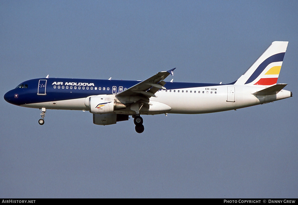 Aircraft Photo of ER-AXW | Airbus A320-211 | Air Moldova | AirHistory.net #377393