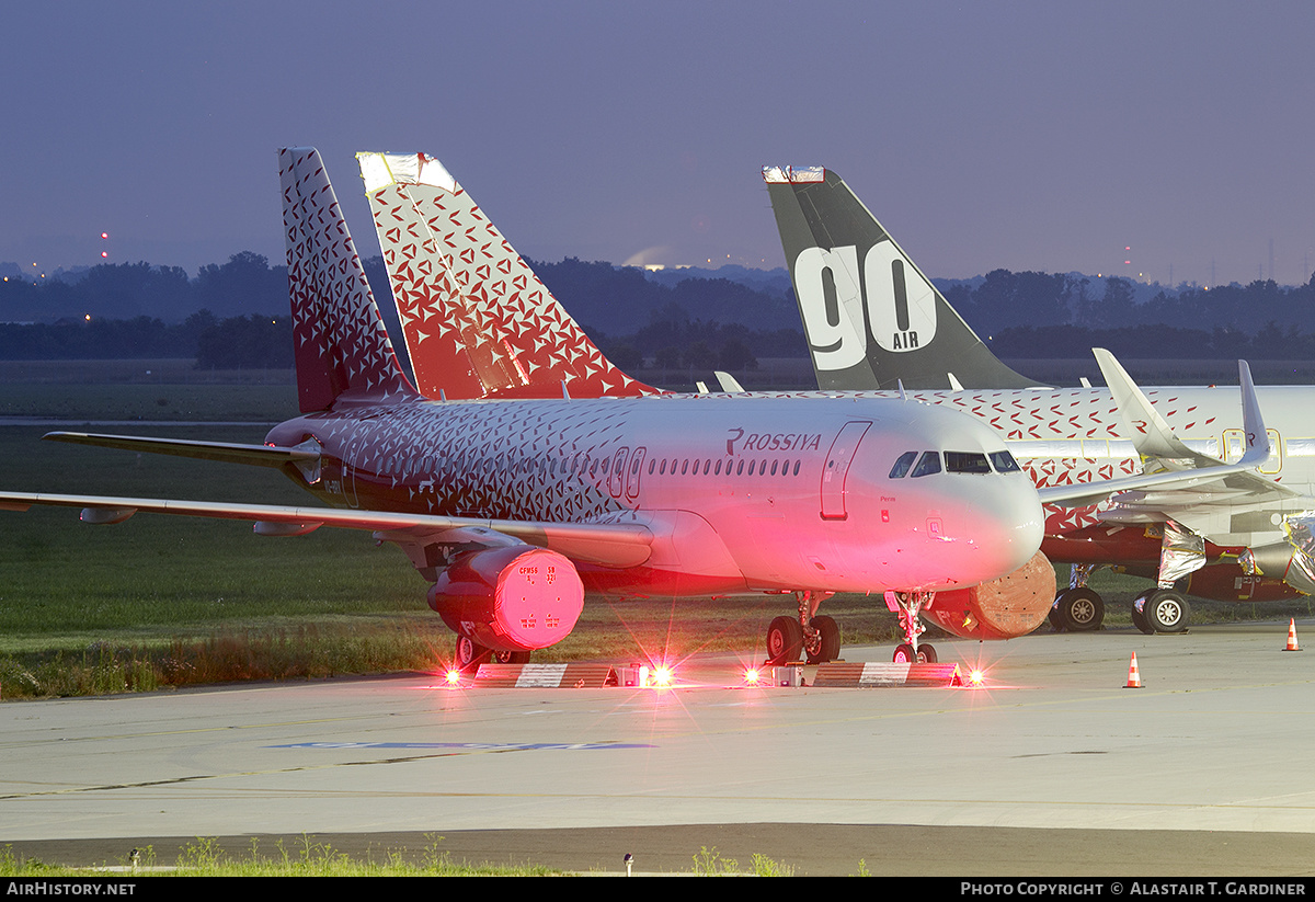 Aircraft Photo of VQ-BRV | Airbus A320-214 | Rossiya - Russian Airlines | AirHistory.net #377425