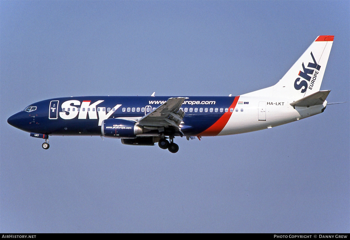 Aircraft Photo of HA-LKT | Boeing 737-33V | SkyEurope Airlines | AirHistory.net #377433