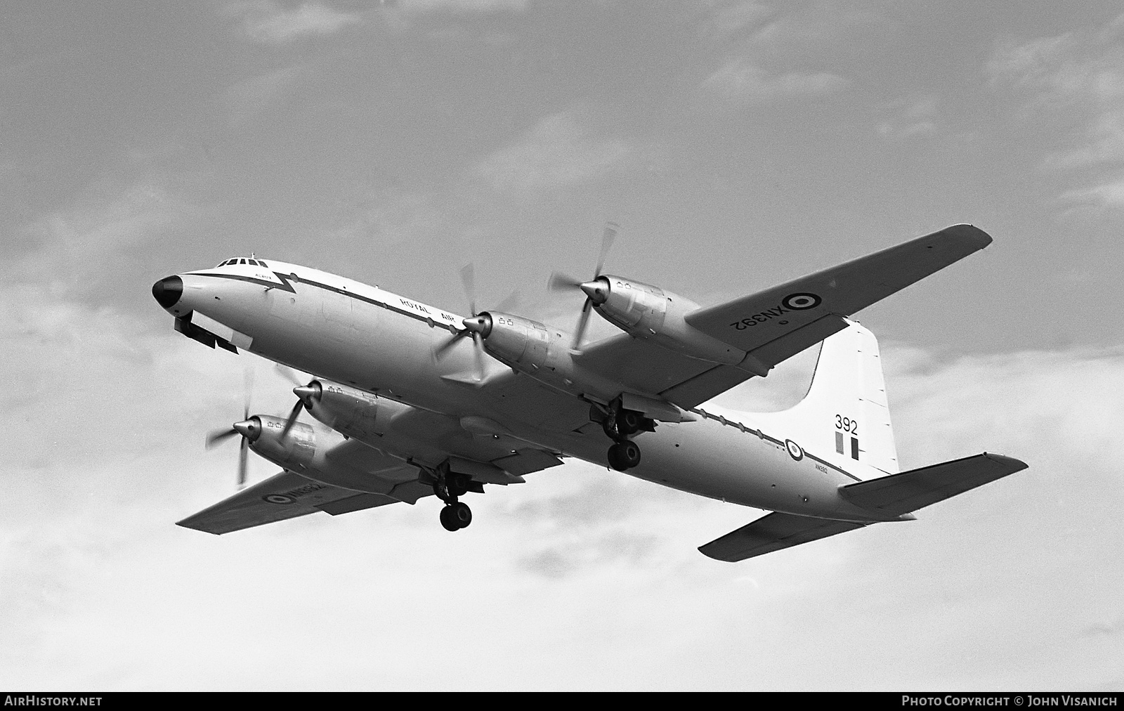 Aircraft Photo of XN392 | Bristol 175 Britannia C.2 (252) | UK - Air Force | AirHistory.net #377499