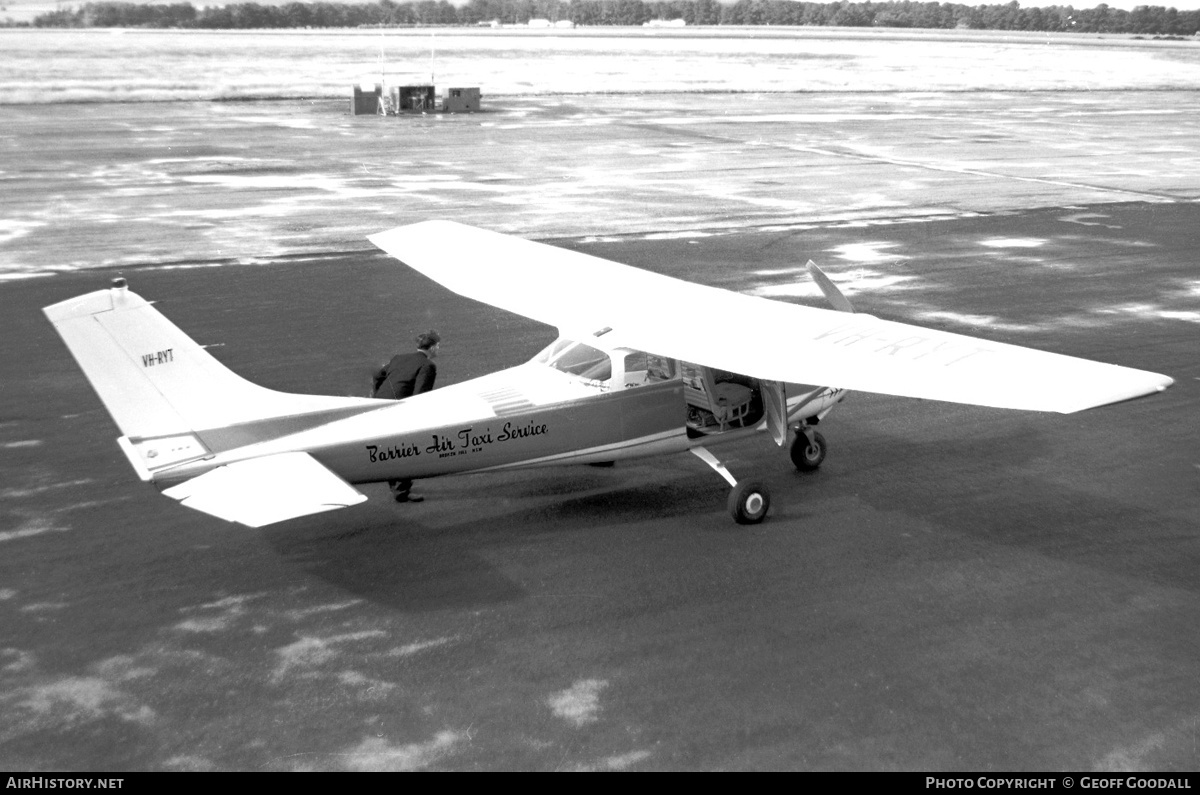 Aircraft Photo of VH-RYT | Cessna 182F Skylane | Barrier Air Taxi Service | AirHistory.net #377505