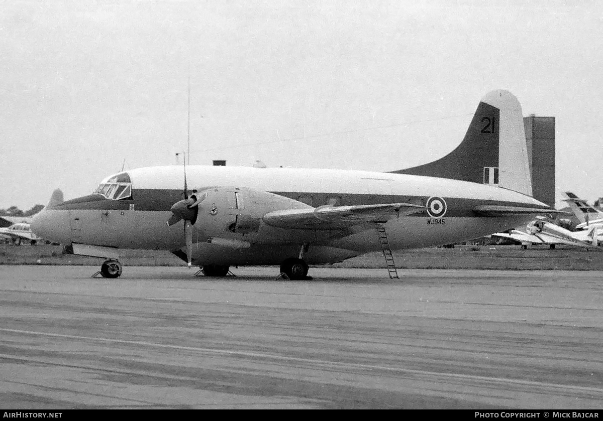 Aircraft Photo of G-BEDV / WJ945 | Vickers 668 Varsity T.1 | UK - Air Force | AirHistory.net #377533