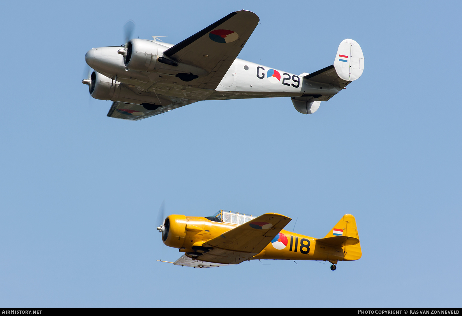 Aircraft Photo of PH-IIB / B-118 | North American AT-16 Harvard IIB | Netherlands - Air Force | AirHistory.net #377570