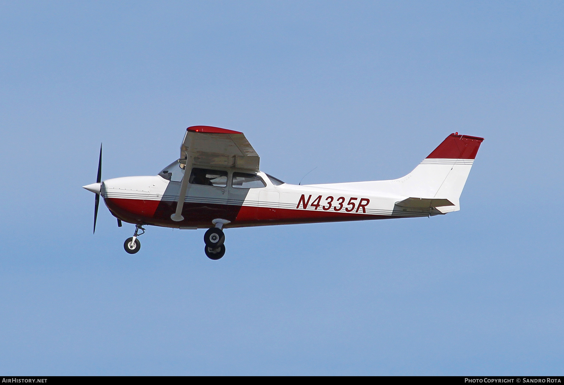 Aircraft Photo of N4335R | Cessna 172M | AirHistory.net #377676
