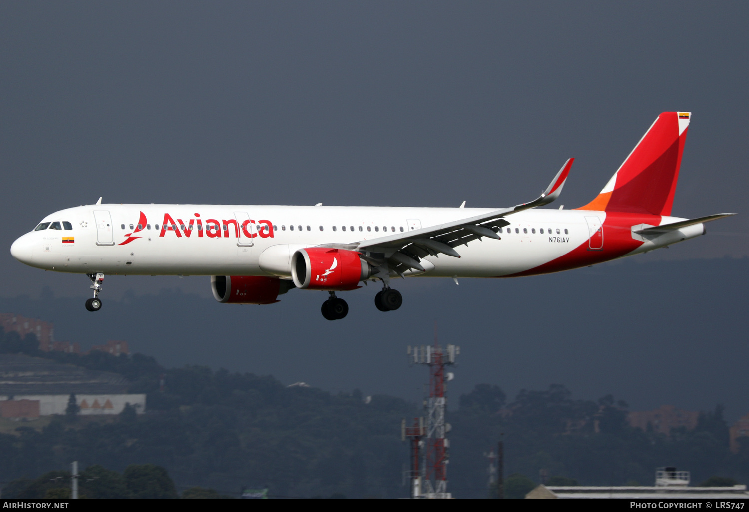 Aircraft Photo of N761AV | Airbus A321-253N | Avianca | AirHistory.net #377753