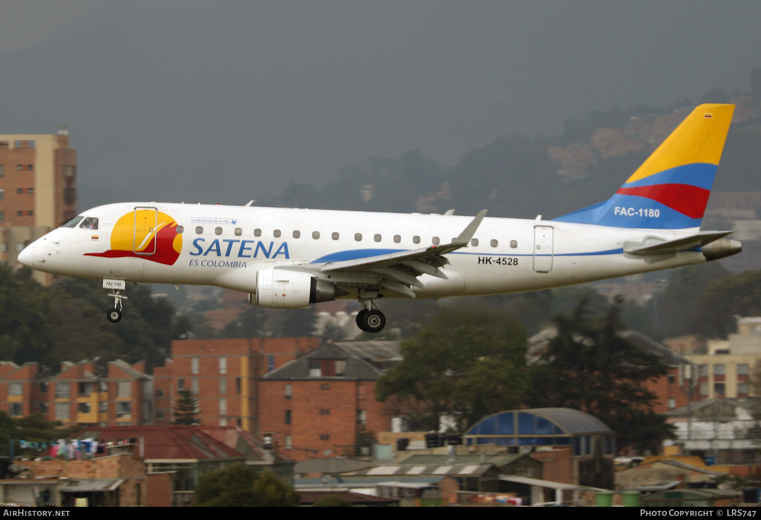 Aircraft Photo of FAC-1180 / HK-4528 | Embraer 170LR (ERJ-170-100LR) | Colombia - Satena | AirHistory.net #377763