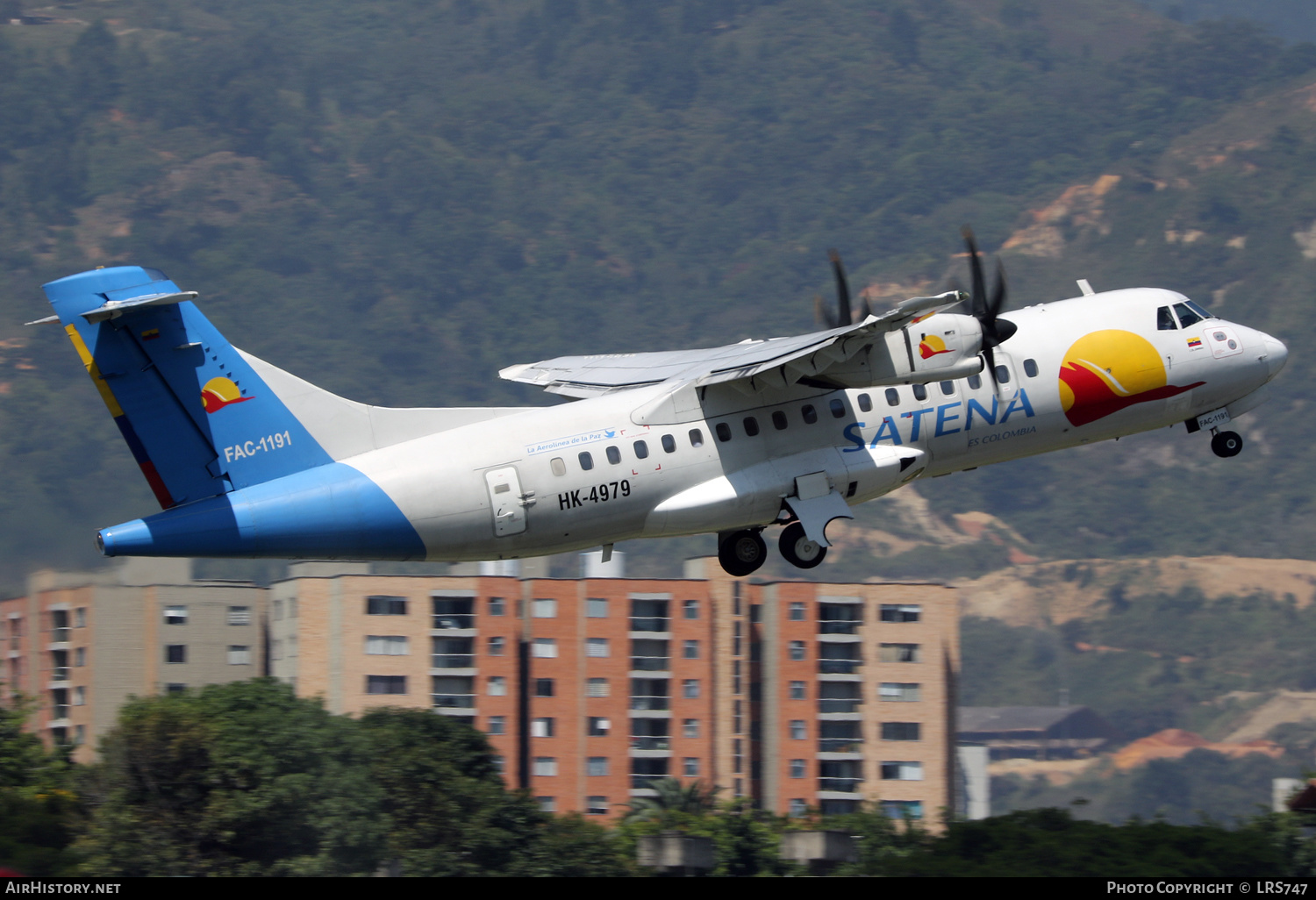 Aircraft Photo of FAC-1191 / HK-4979 | ATR ATR-42-500 | Colombia - Satena | AirHistory.net #377770
