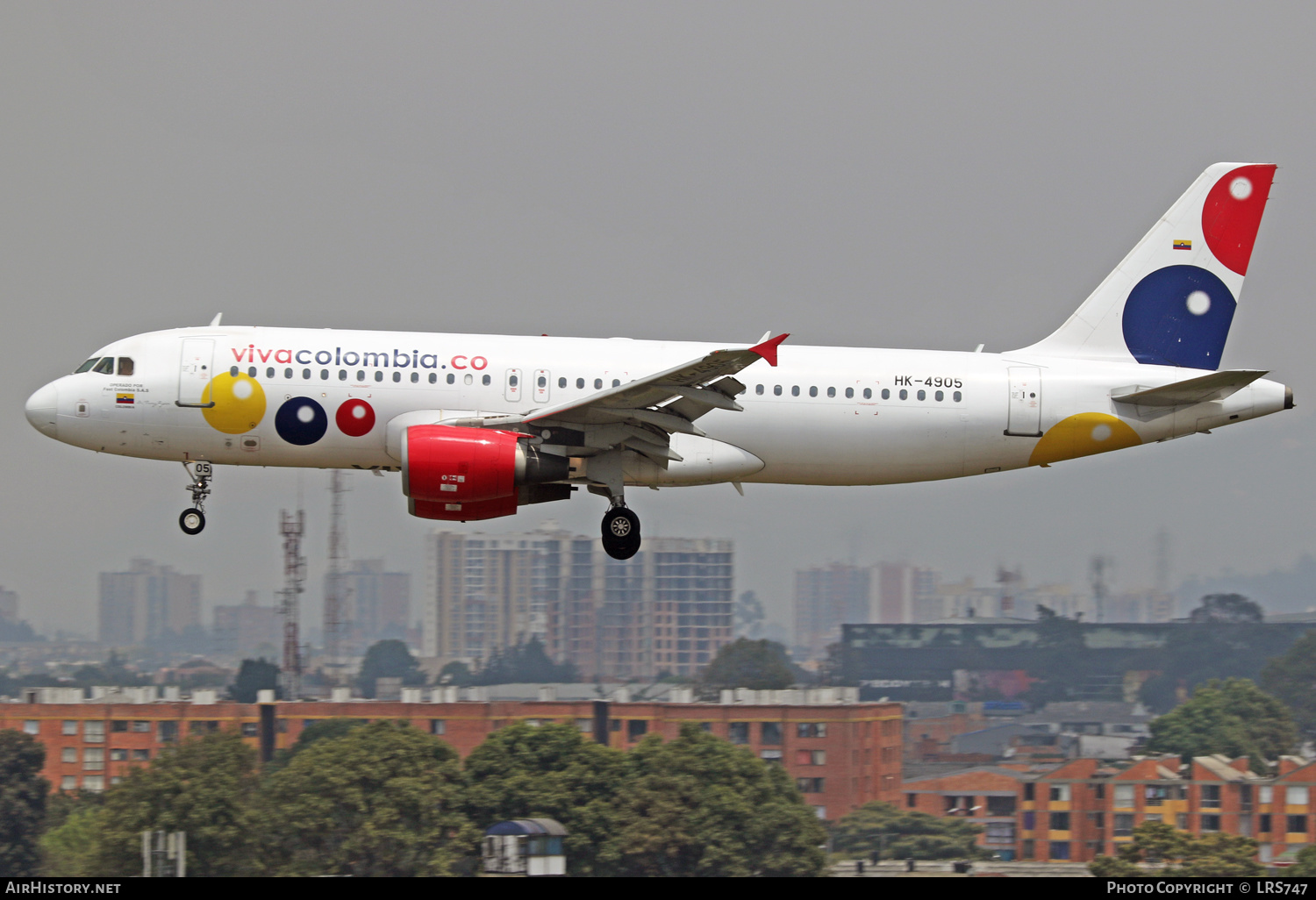 Aircraft Photo of HK-4905 | Airbus A320-214 | Viva Colombia | AirHistory.net #377781