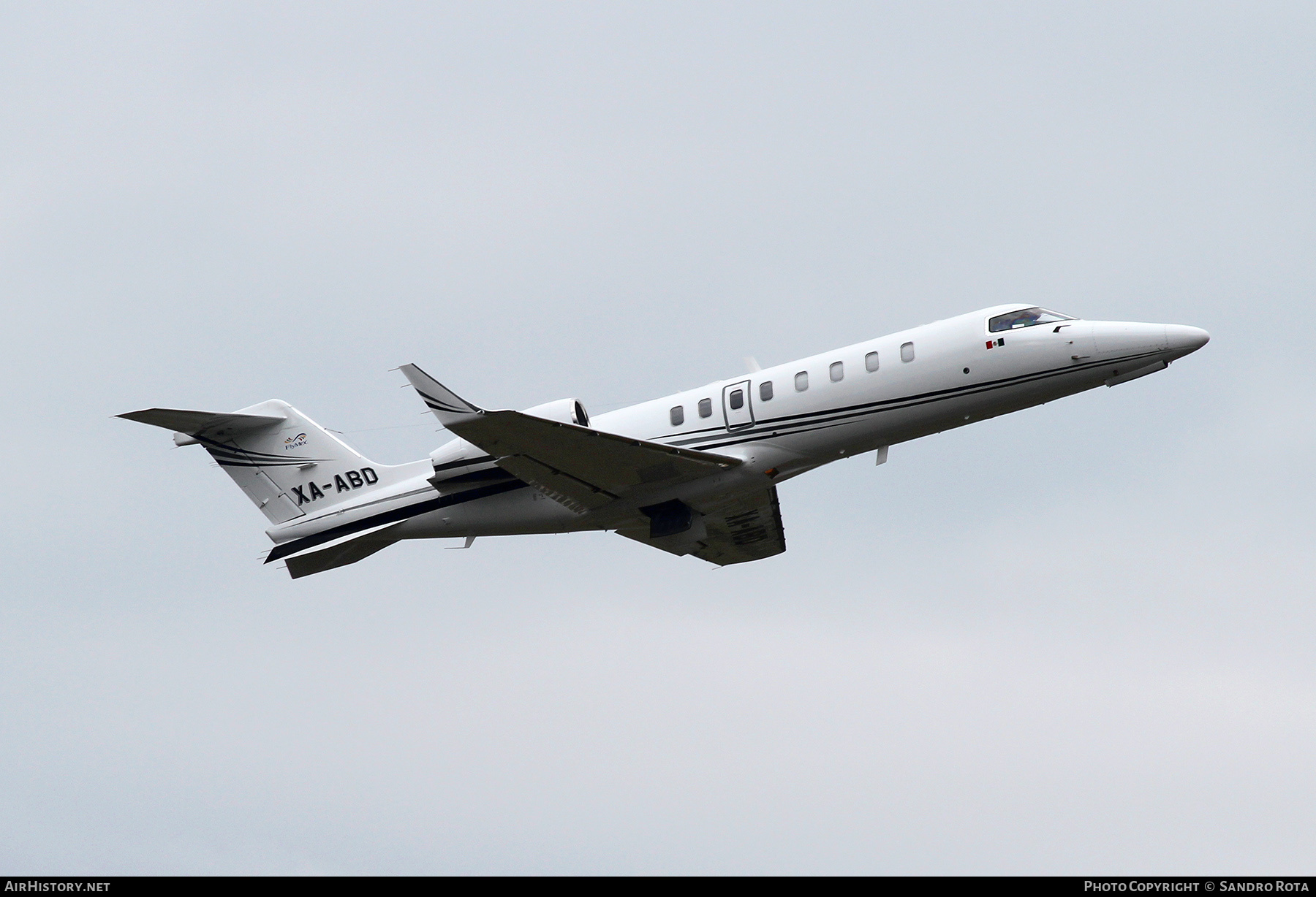 Aircraft Photo of XA-ABD | Learjet 45 | FlyMex | AirHistory.net #377875
