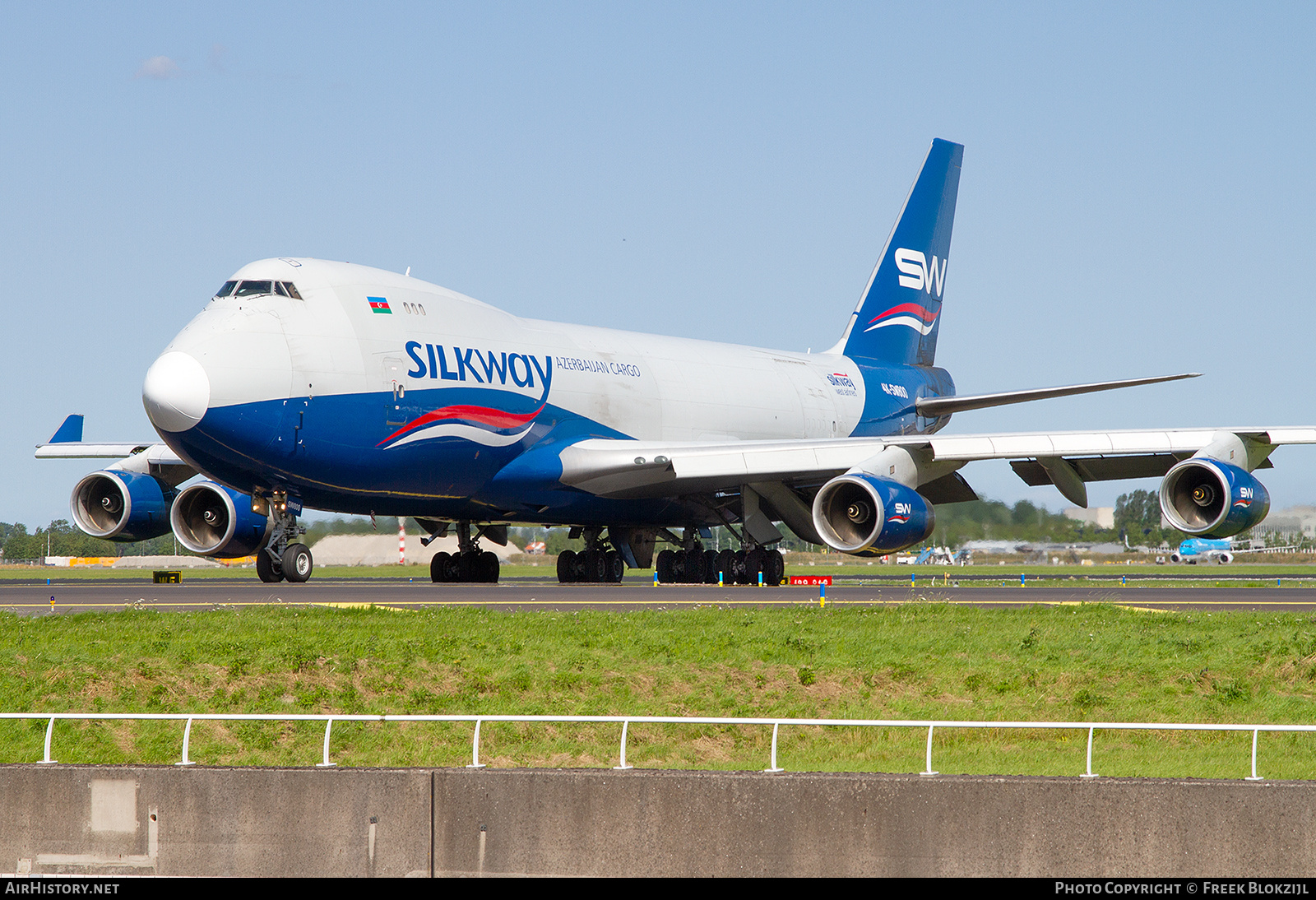 Aircraft Photo of 4K-SW800 | Boeing 747-4R7F/SCD | SilkWay Azerbaijan Cargo | AirHistory.net #377896