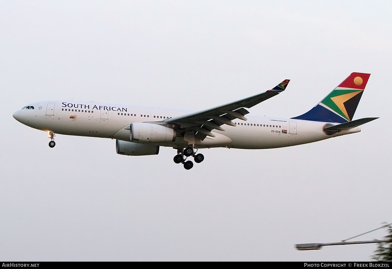 Aircraft Photo of ZS-SXW | Airbus A330-243 | South African Airways | AirHistory.net #377906