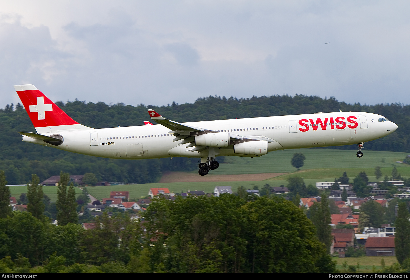 Aircraft Photo of HB-JMK | Airbus A340-313X | Swiss International Air Lines | AirHistory.net #377936