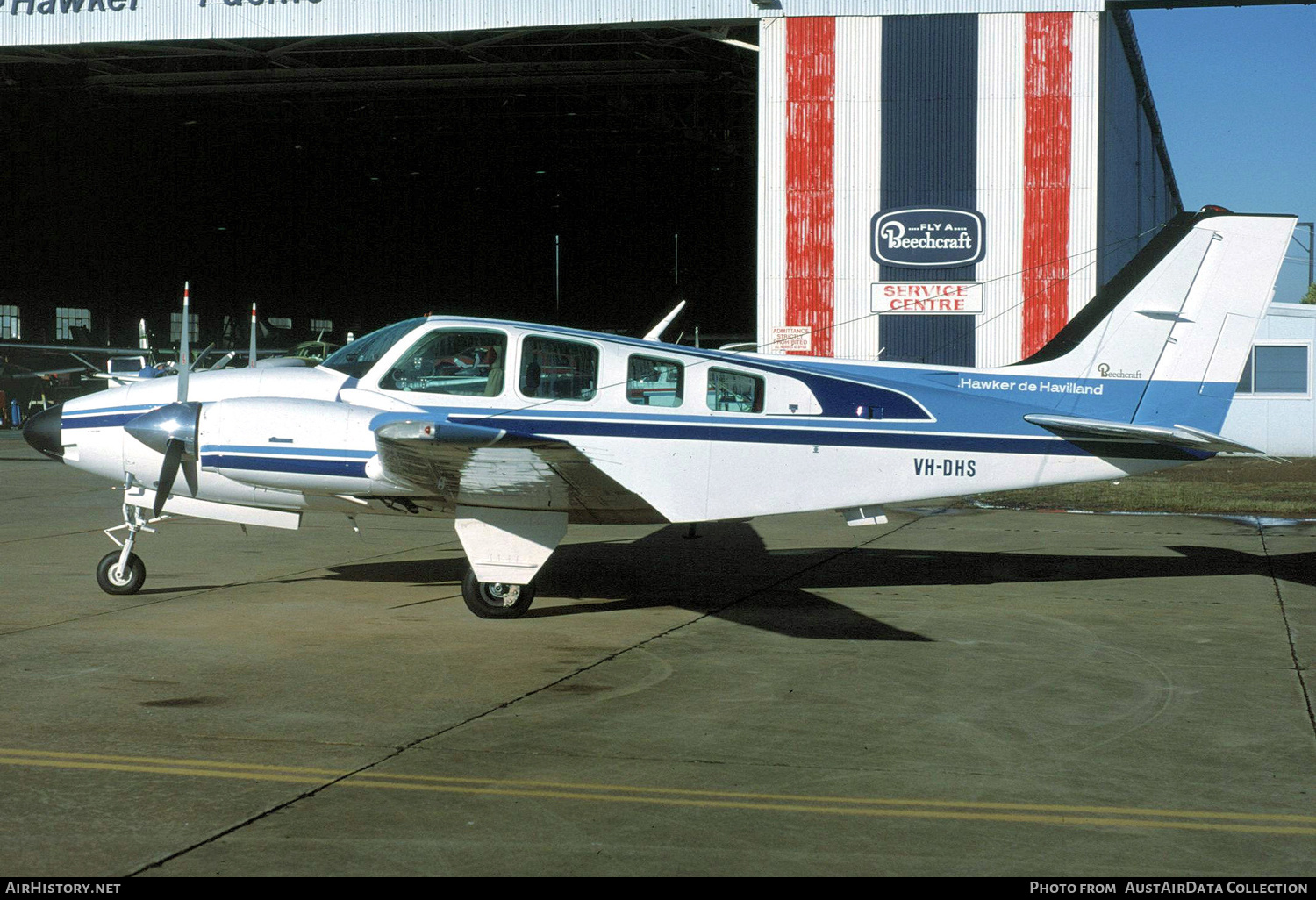 Aircraft Photo of VH-DHS | Beech 58 Baron | Hawker de Havilland | AirHistory.net #377973