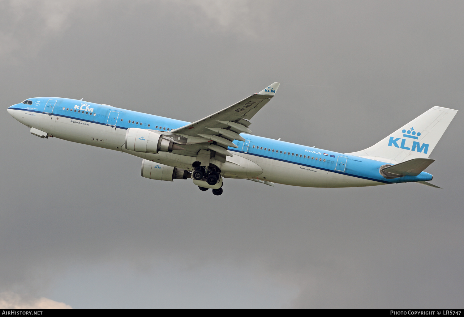 Aircraft Photo of PH-AOH | Airbus A330-203 | KLM - Royal Dutch Airlines | AirHistory.net #378046