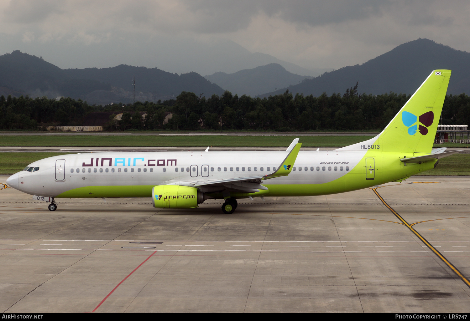 Aircraft Photo of HL8013 | Boeing 737-8SH | Jin Air | AirHistory.net #378055