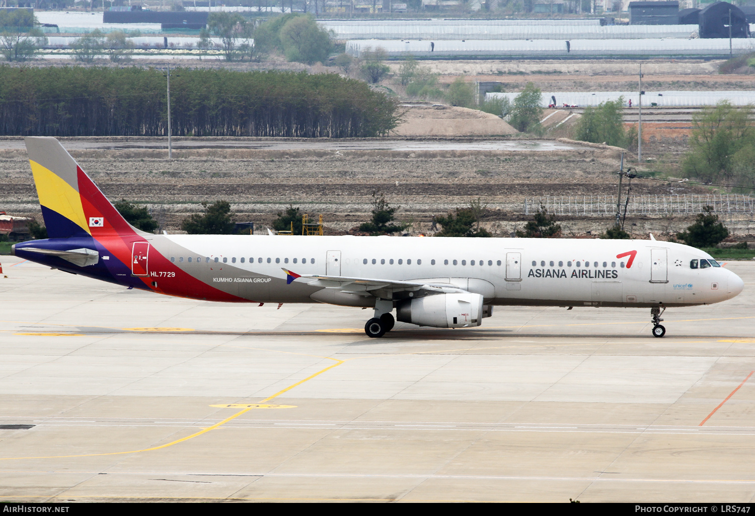 Aircraft Photo of HL7729 | Airbus A321-231 | Asiana Airlines | AirHistory.net #378066
