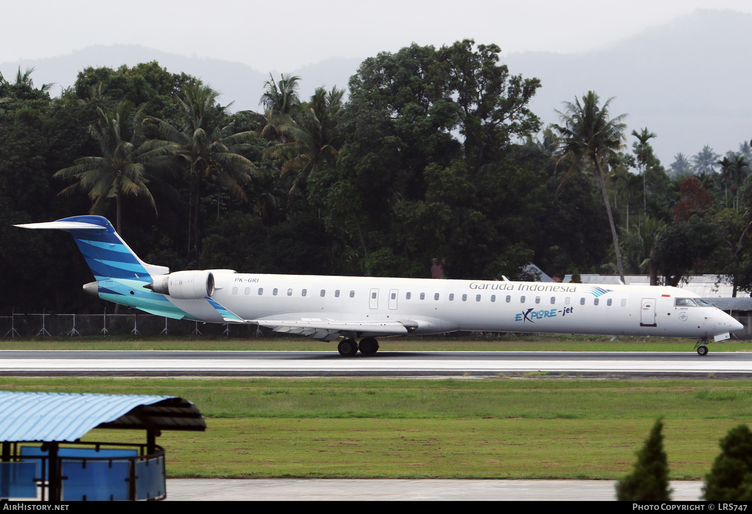 Aircraft Photo of PK-GRI | Bombardier CRJ-1000ER NG (CL-600-2E25) | Garuda Indonesia Explore | AirHistory.net #378139