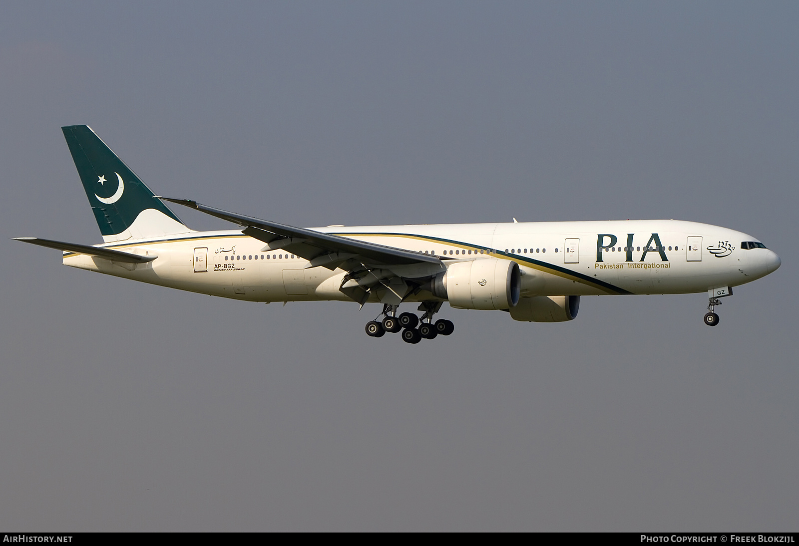 Aircraft Photo of AP-BGZ | Boeing 777-240/LR | Pakistan International Airlines - PIA | AirHistory.net #378168