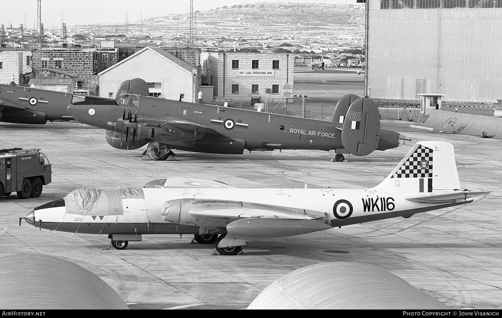 Aircraft Photo of WK116 | English Electric Canberra B2 | UK - Air Force | AirHistory.net #378200