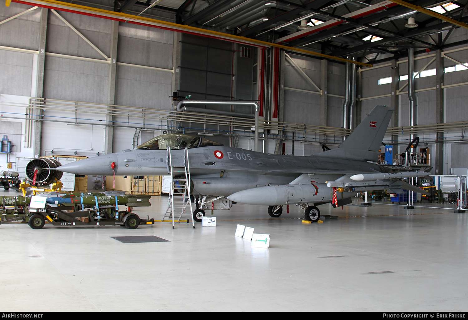 Aircraft Photo of E-005 | General Dynamics F-16A Fighting Falcon | Denmark - Air Force | AirHistory.net #378217