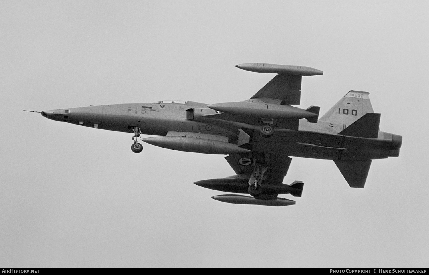 Aircraft Photo of 100 | Northrop RF-5A(G) Freedom Fighter | Norway - Air Force | AirHistory.net #378283