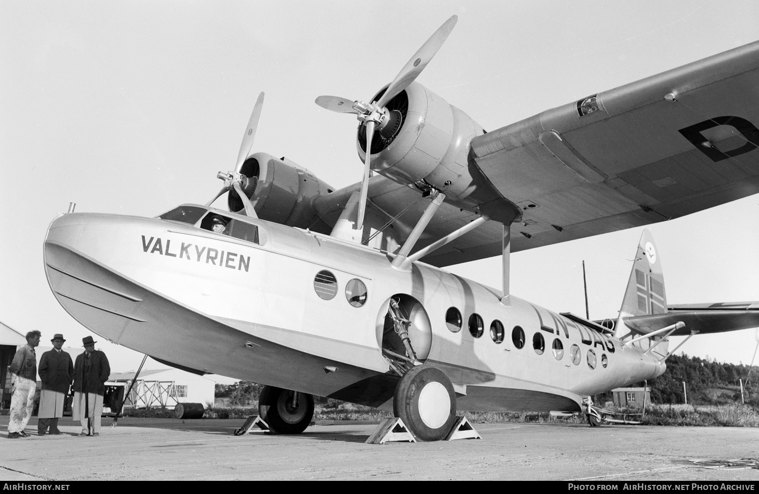 Aircraft Photo of LN-DAG | Sikorsky S-43 | Det Norske Luftfartselskap - DNL | AirHistory.net #378325