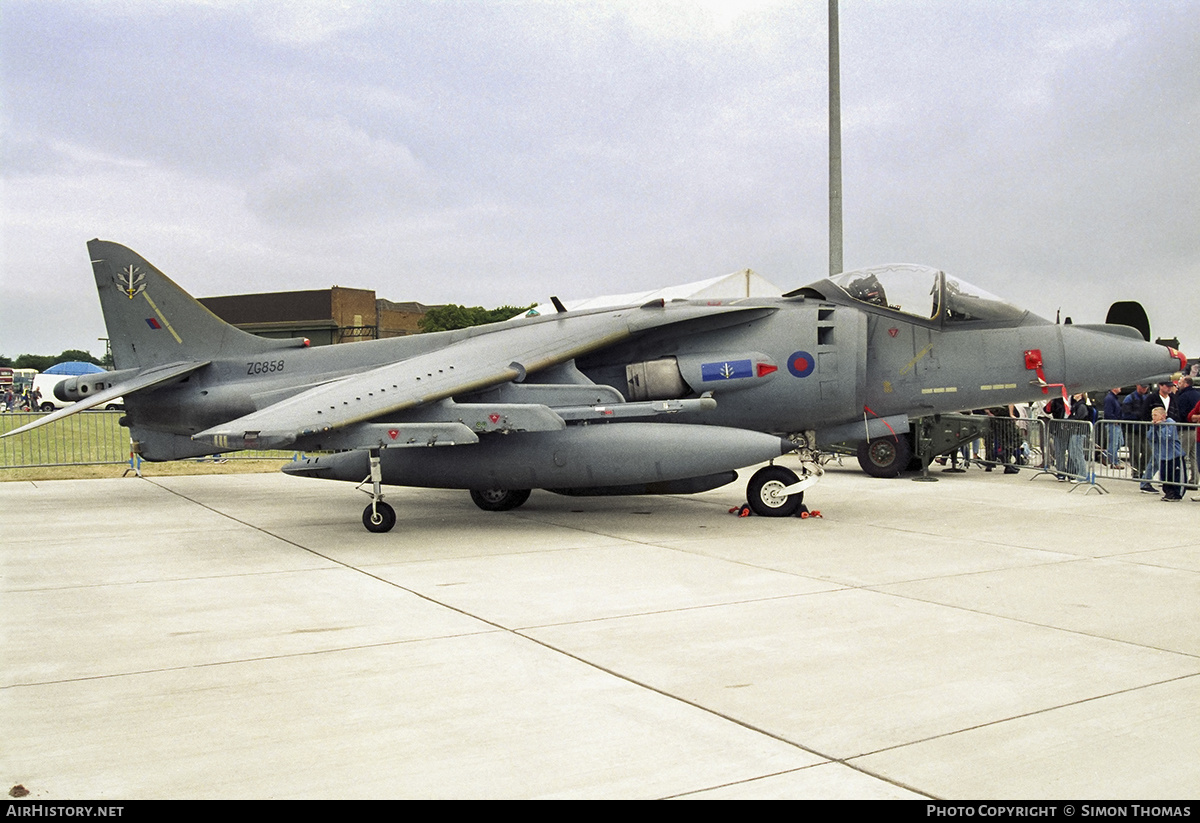 Aircraft Photo of ZG858 | British Aerospace Harrier GR7 | UK - Air Force | AirHistory.net #378328