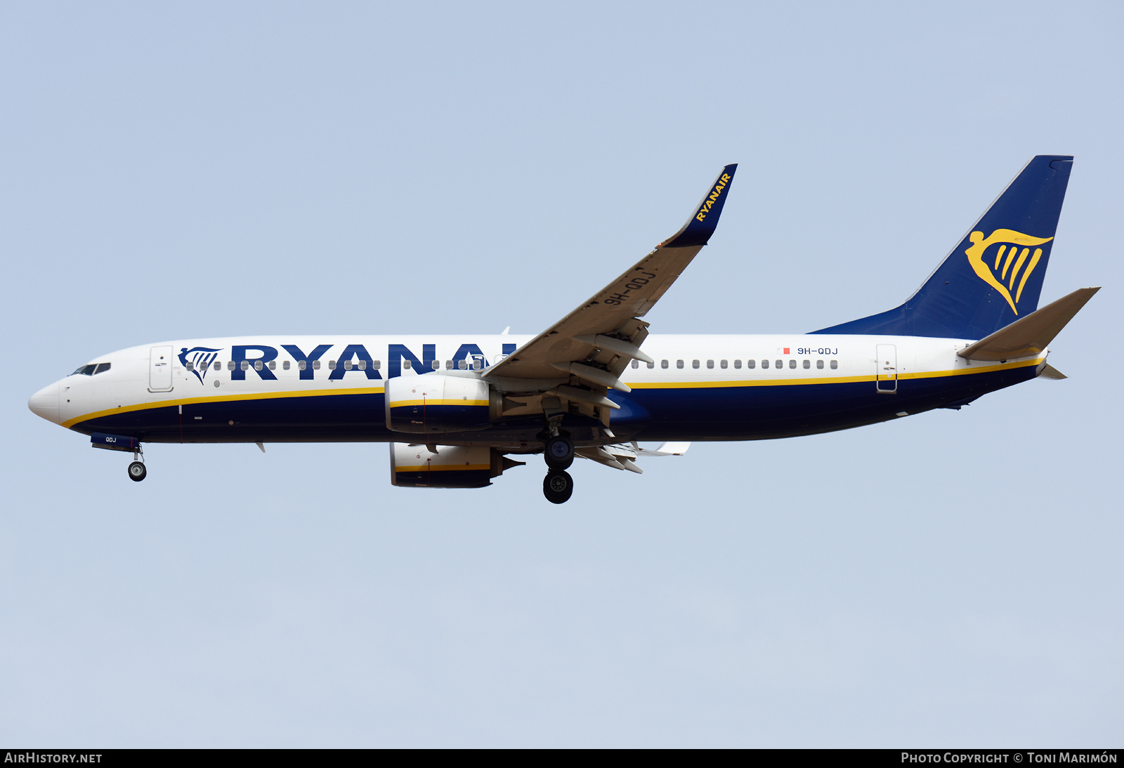 Aircraft Photo of 9H-QDJ | Boeing 737-800 | Ryanair | AirHistory.net #378378