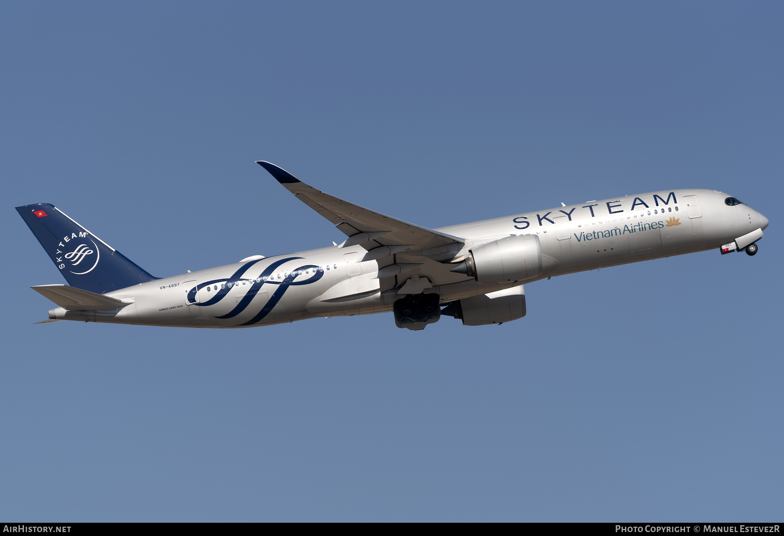 Aircraft Photo of VN-A897 | Airbus A350-941 | Vietnam Airlines | AirHistory.net #378636